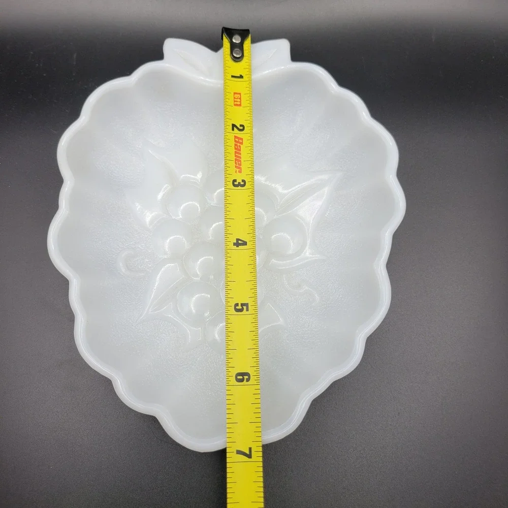 Vintage Milk Glass Grape‎ Leaf Candy Dish Serving Bowl